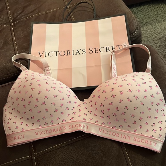 Victoria's Secret Pink Lace Bra with Adjustable Straps - Picture 13 of 13